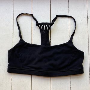 Lululemon black size 4 sports bra